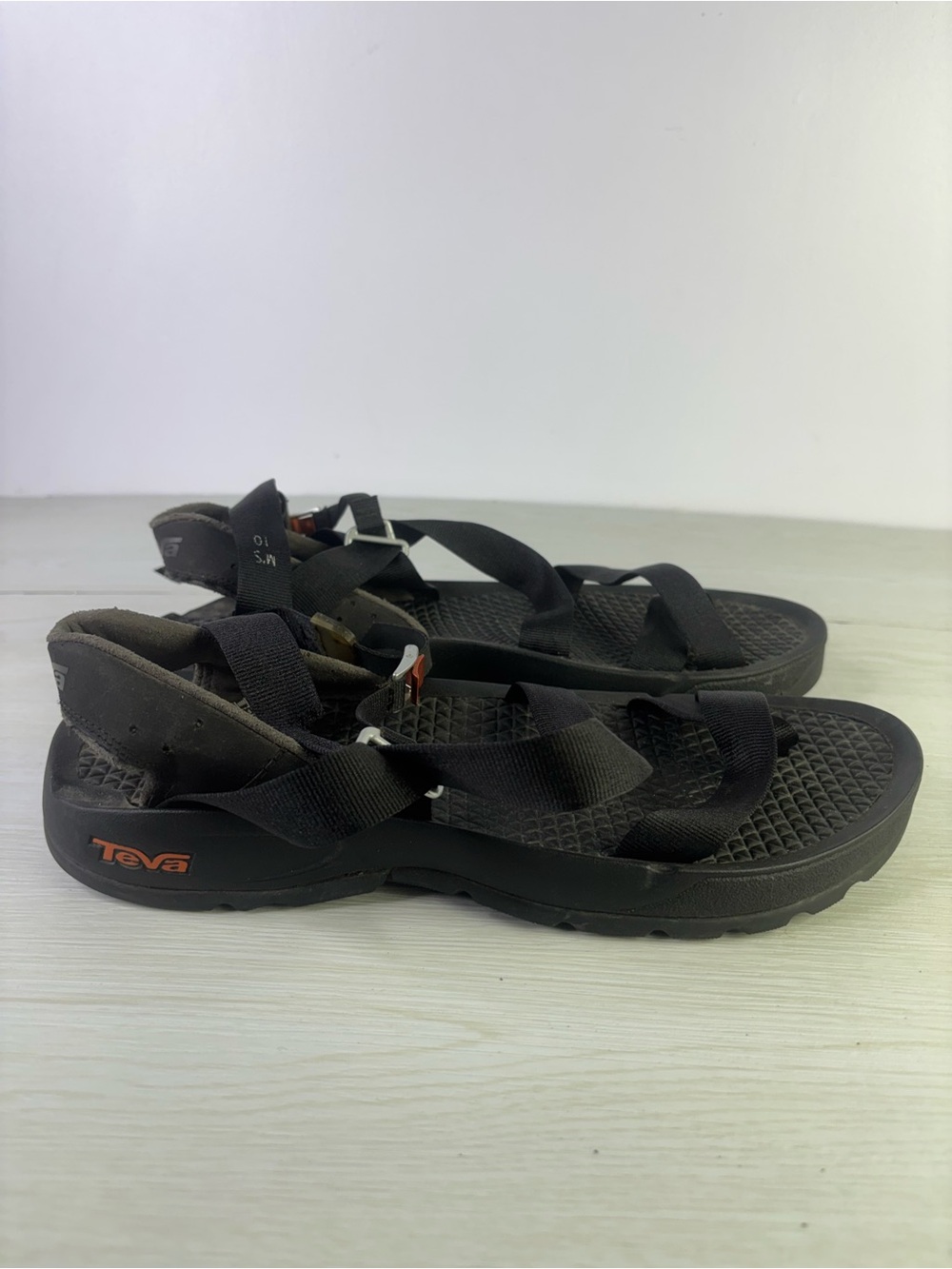 Teva Men's Black Sport Sandals Size 10 w/Tension Buckle for Strap Adjustment